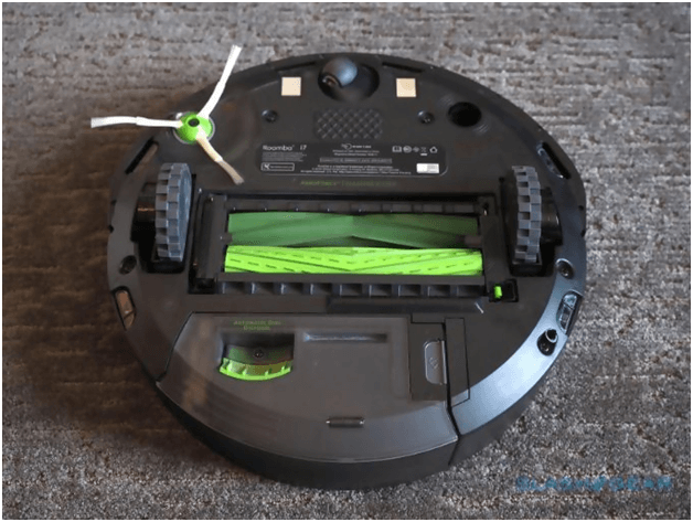 back of iRobot Roomba i7 plus